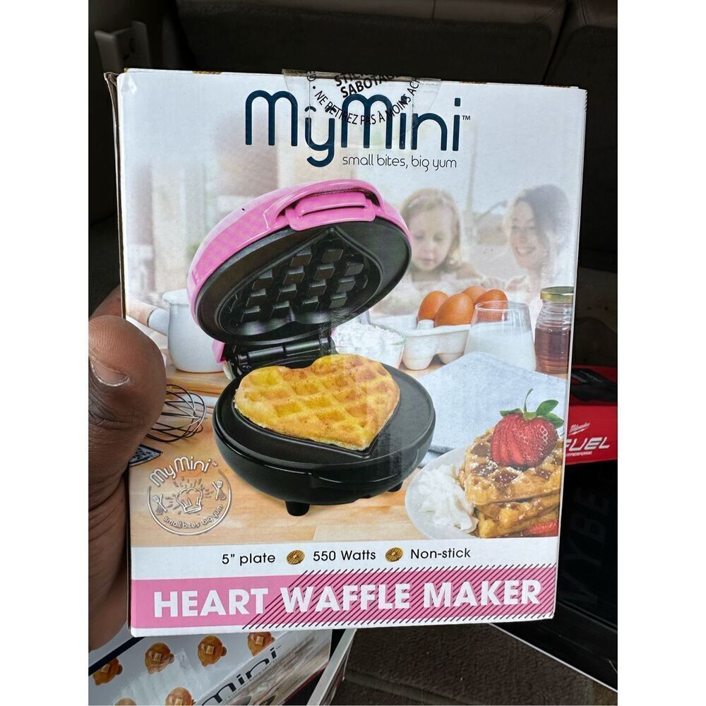 MyMini Personal Heart Electric Waffle Maker, Pink